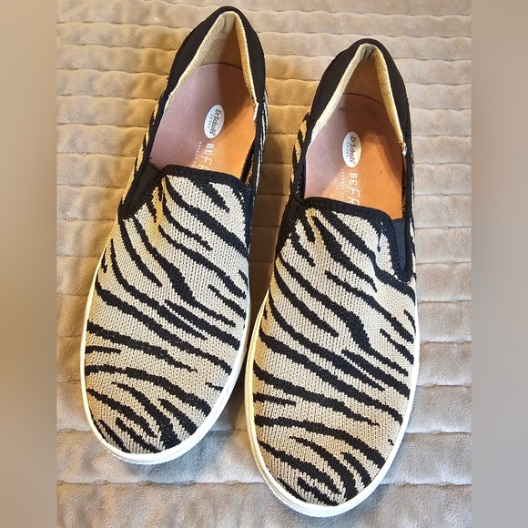 Dr. Scholl's Shoes - Zebra‎ Flat Slip-ons - Dr. Scholl's